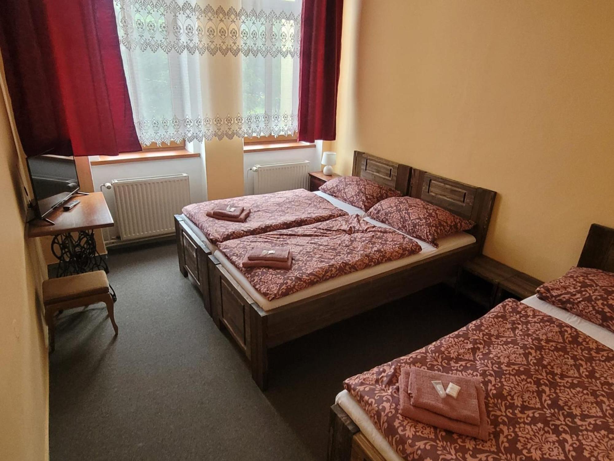 Hotel Max Simek Ostrawa Zewnętrze zdjęcie