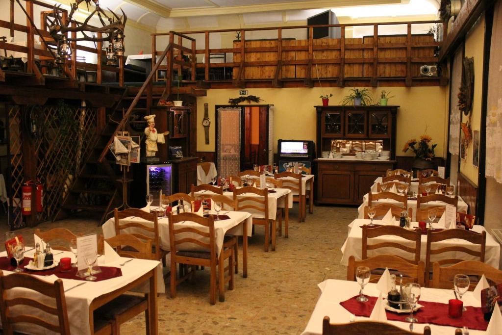 Hotel Max Simek Ostrawa Zewnętrze zdjęcie